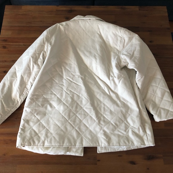 - Orvis quilted jacket - Size XL - Picture 5 of 6